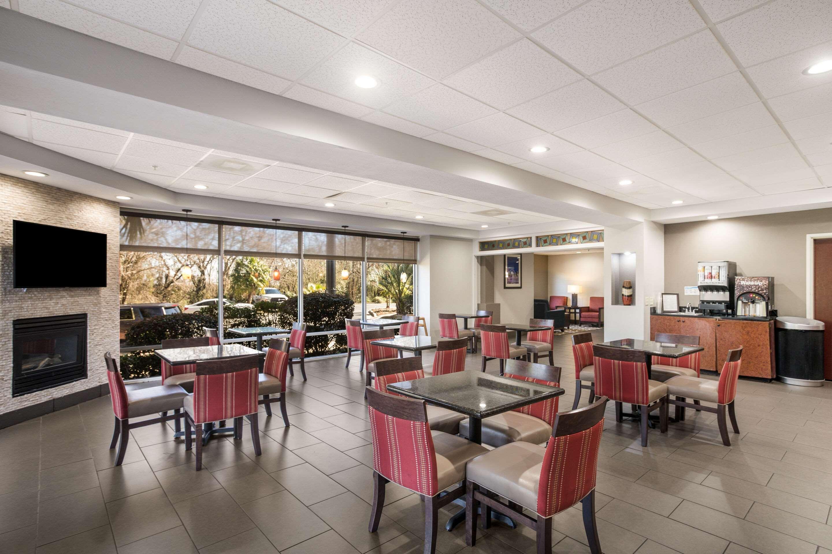 Comfort Suites Forsyth Near I-75 Ngoại thất bức ảnh